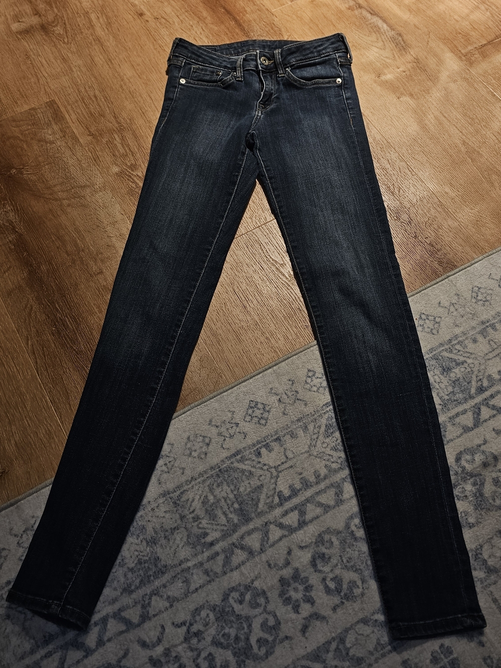 H&M womens Super Skinny Low Waist Jeans 25x32